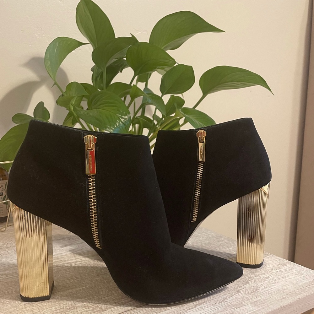 Michael Kors Suede platform gold plated booties